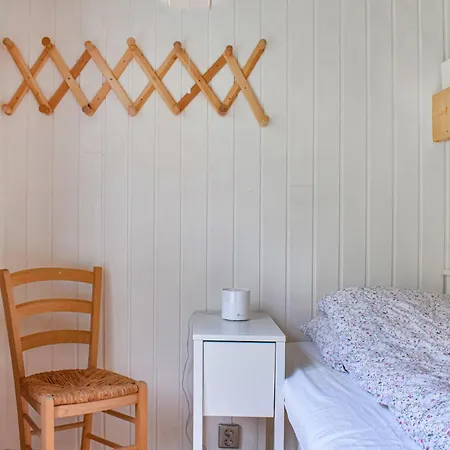 1 Bedroom In Skanevik Feriehus *